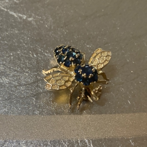 14KT Solid Yellow Gold with 20 Sapphires Blue Bubble Bee Vintage Brooch - Picture 6 of 11